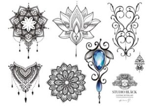 Tijdelijke tatoeages met mandala-motief ontworpen door tatoeëerder Helene van Studio Bläck.